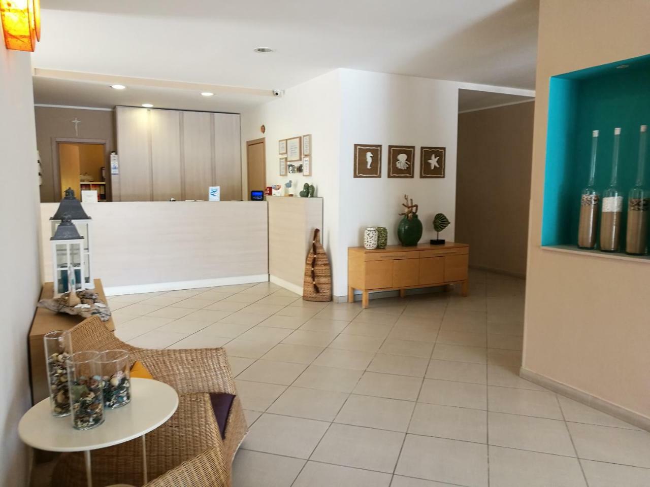 מרינה די רגוזה Hotel Baia Del Sole מראה חיצוני תמונה