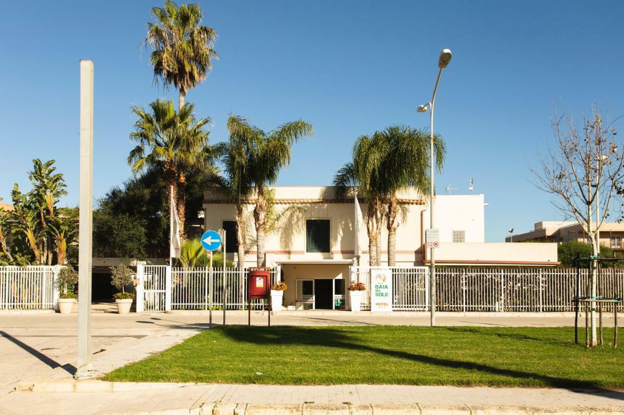 מרינה די רגוזה Hotel Baia Del Sole מראה חיצוני תמונה